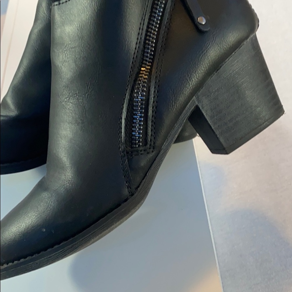 Kids Boots.